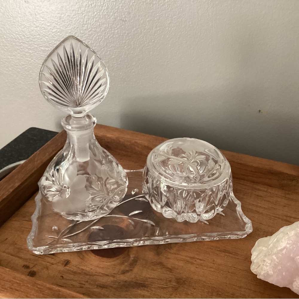 VINTAGE PERFUME BOTTLE TRINKET BOX VANITY 3 PC SET CRYSTAL BY PRINCESS HOUSE - Picture 2 of 5